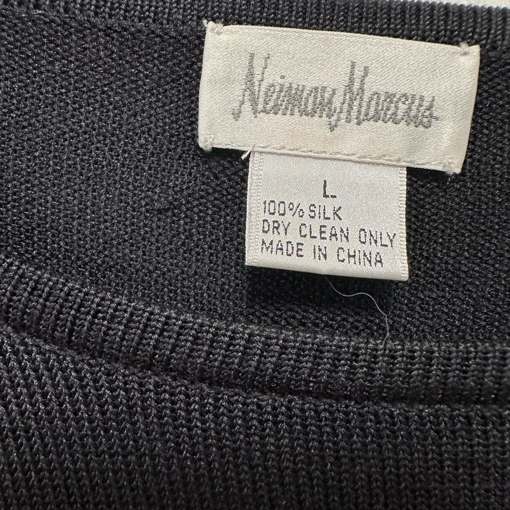 Neiman Marcus large, 100%silk sweater. True Black. Excellent preloved condition. - Picture 2 of 5